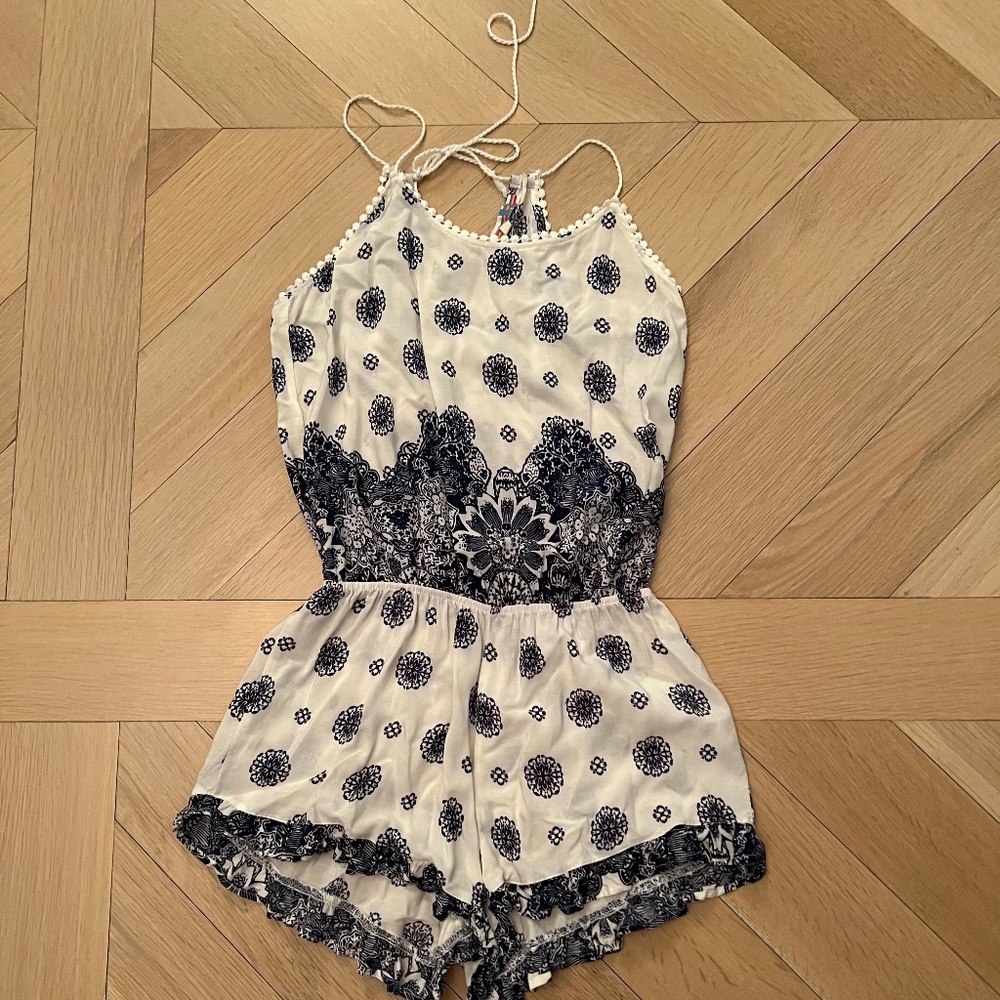 Vintage Havana cream and navy pattern romper girls size XL